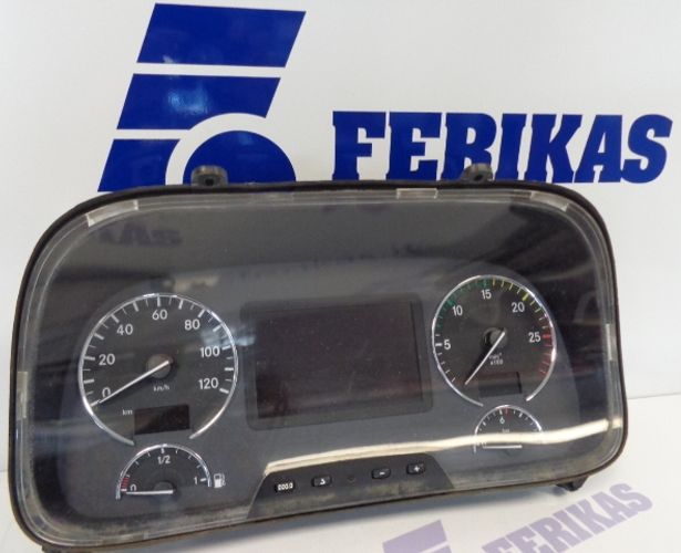 Mercedes Benz Actros MP3 приборная панель 0044462421