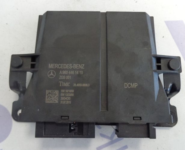 2015 Mercedes Benz Actros MP4 door control module unit 9604461419