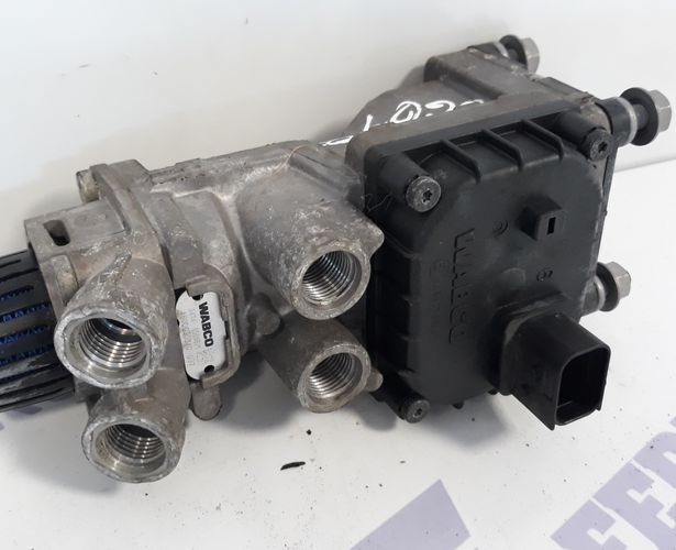 DAF XF106 main brake valve Knorr Bremse 4800030340
