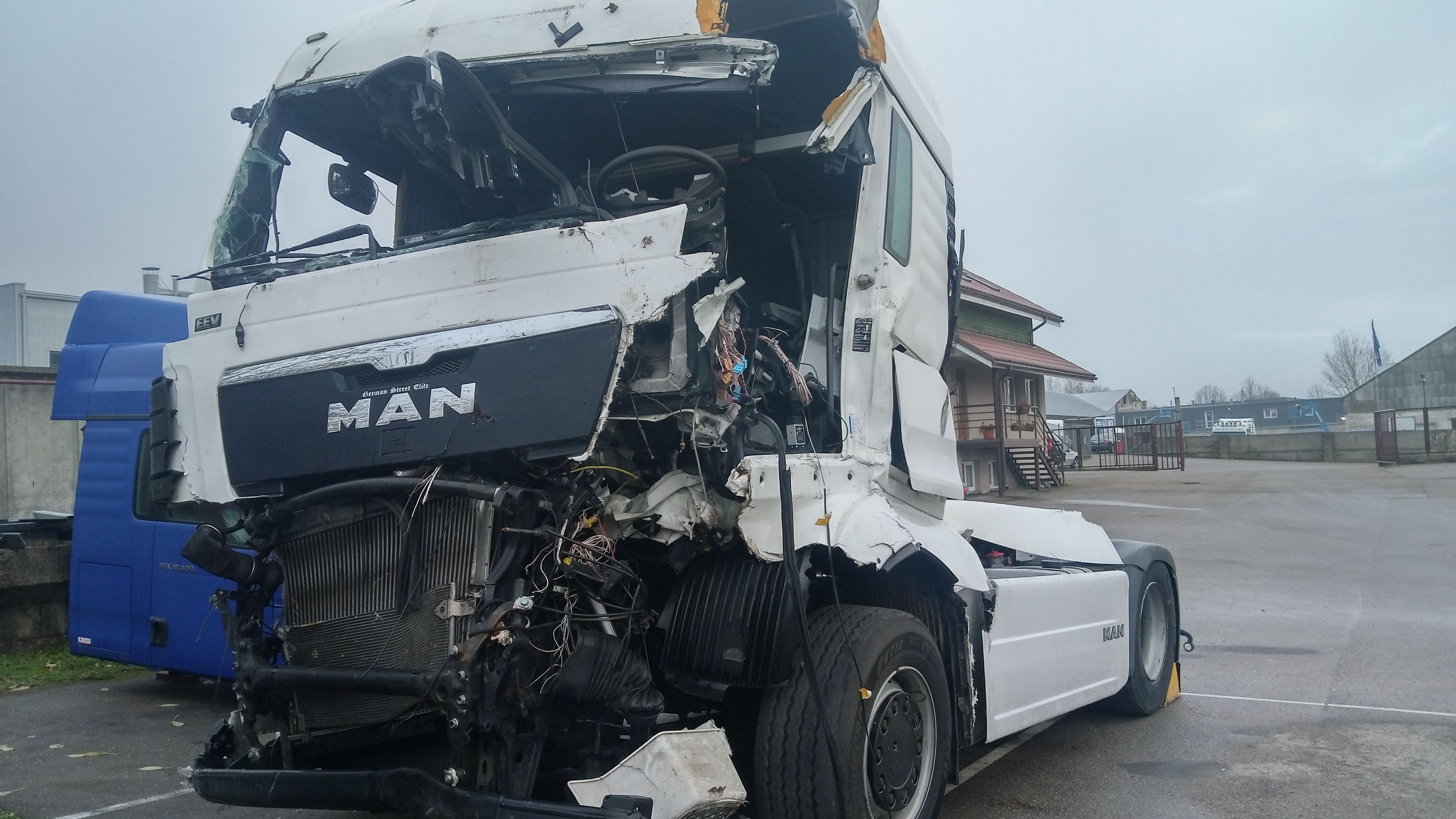 福袋 バースデイ TGX MAN 2011 breaking parts for その他