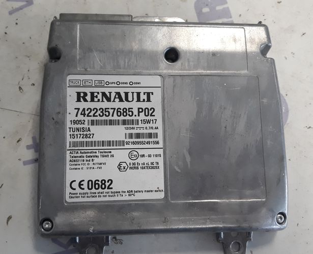 Renault telematic gateway control unit 7422357685 P02