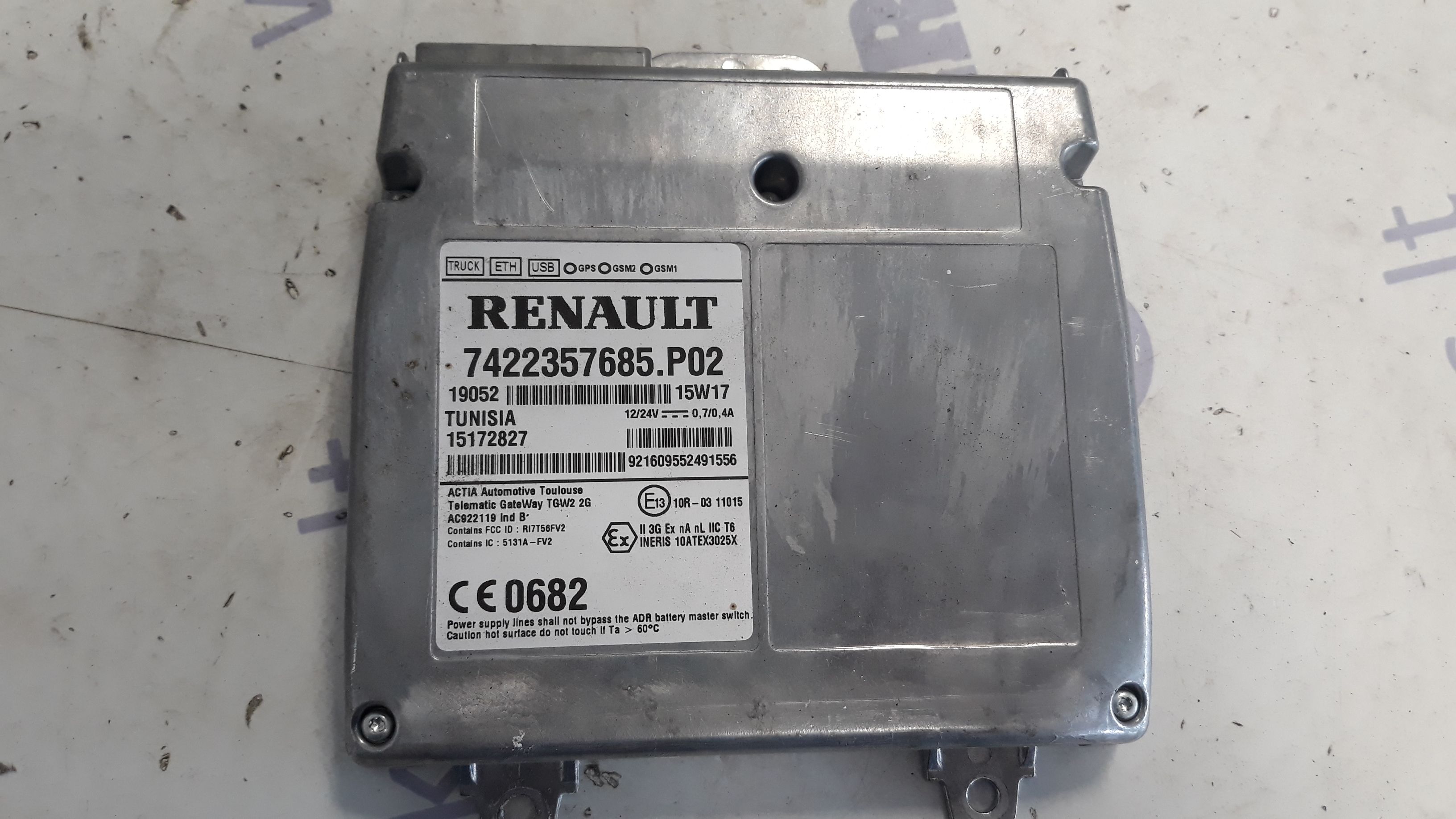 Renault T telematic gateway control unit P02