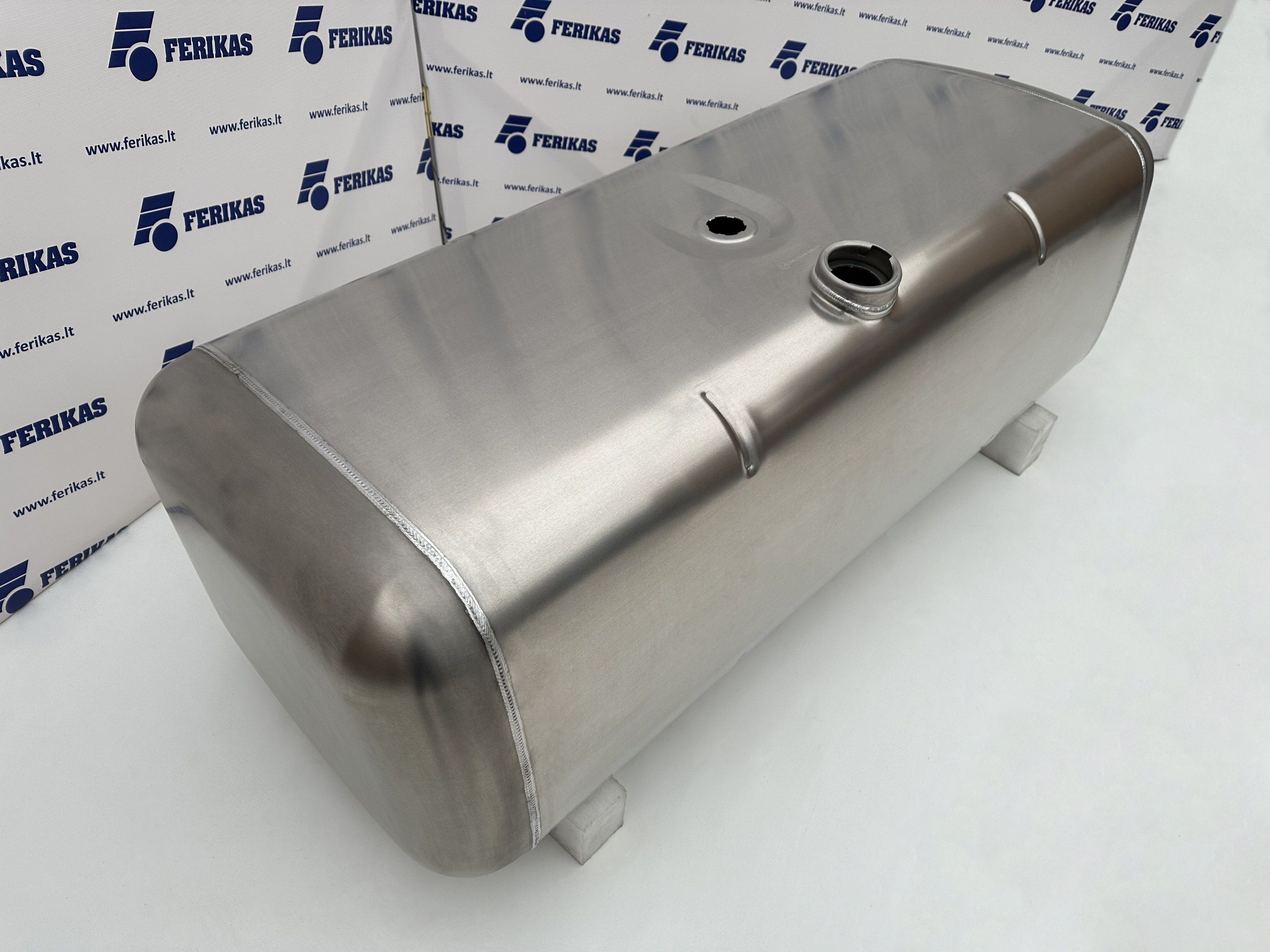 Fuel tank Mercedes Benz MP4 MP5 500L 565x650x1600 | UAB 