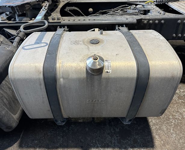 DAF XG complete fuel tank 430L with brackets